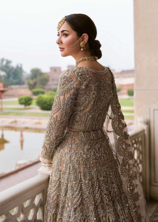Zaina - Image 5