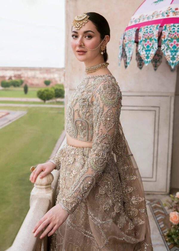 Zaina - Image 6