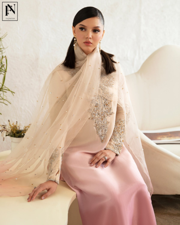 Maura - Image 7